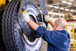 BFGoodrich neumático de camión en fabrica