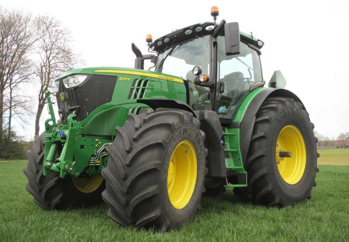 Vredestein y John Deere.