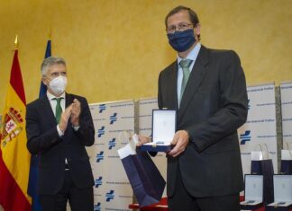 La Asociación Española de Renting de Vehículos recibe la Medalla al Mérito de la Seguridad Vial