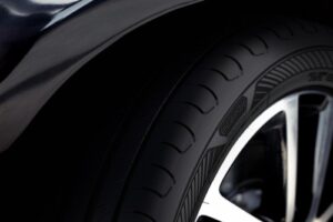 Goodyear EfficientGrip Performance 2