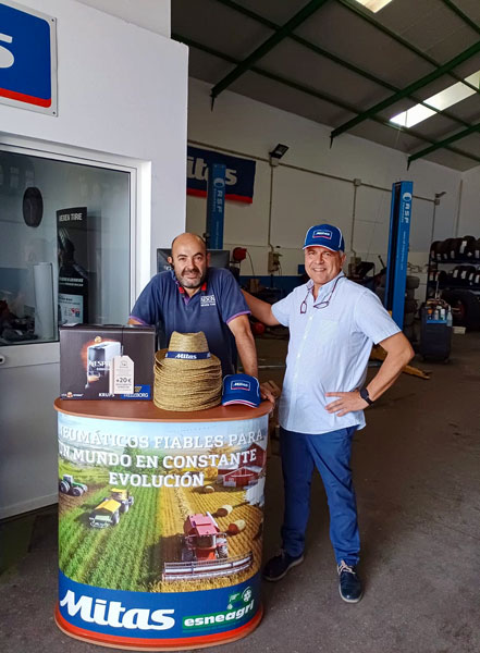 Esneagri córner Mitas