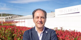 La FAE distingue al director de la planta de Clarios en Burgos