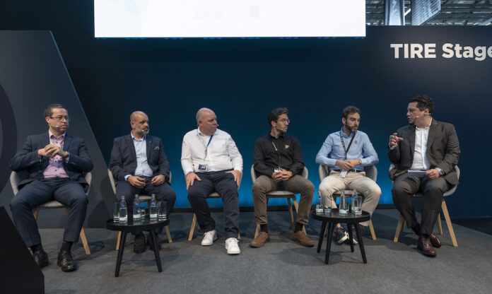 mesa redonda de EuroPneus en THE TIRE COLOGNE