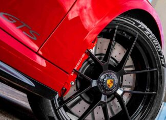 Pirelli Porsche 911 GTS