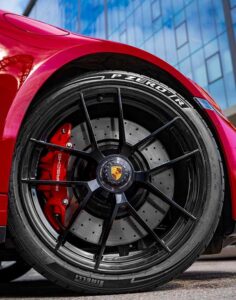 Pirelli Porsche 911 GTS