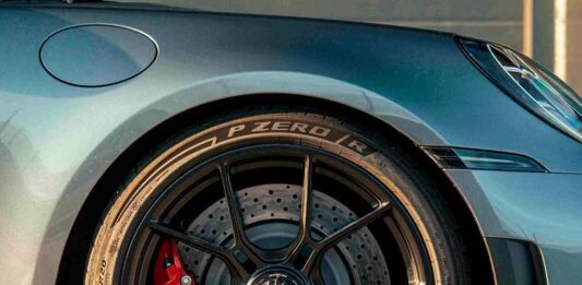 Pirelli Porsche 911 GT3