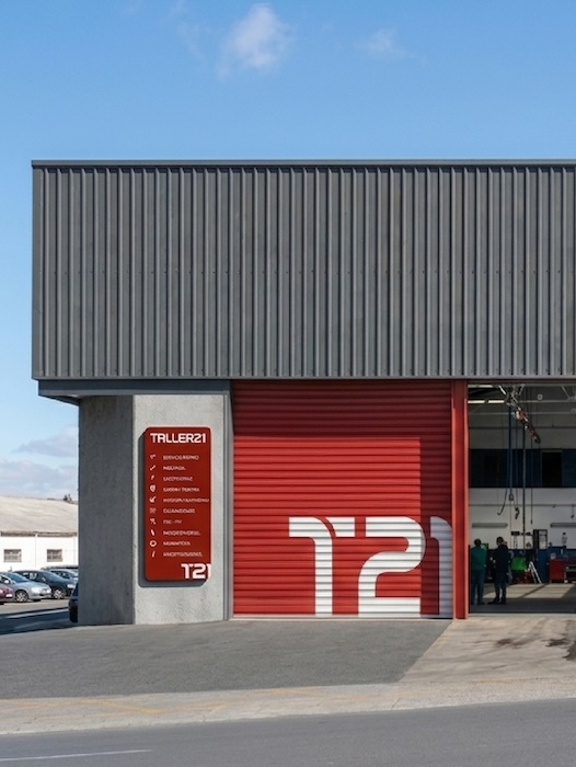 T21