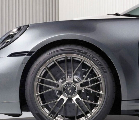 Pirelli Porsche 911