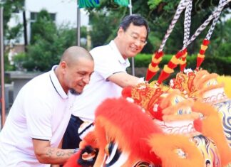 Roberto Carlos, embajador oficial del Real Madrid, visita la planta de Linglong Tire en China linglong roberto carlos